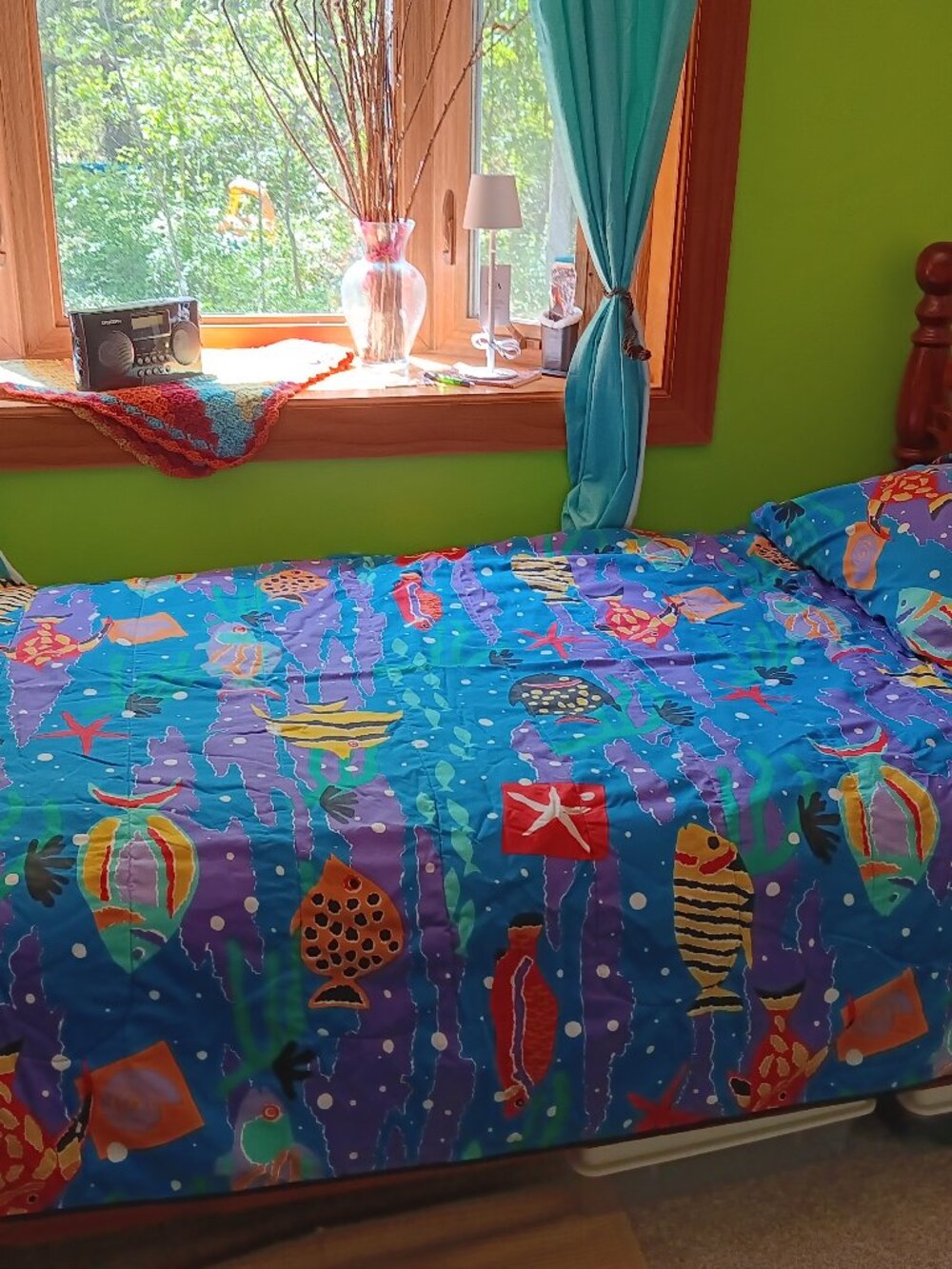 TWO TWIN FISH CORAL DESIGN BEDSPREADS